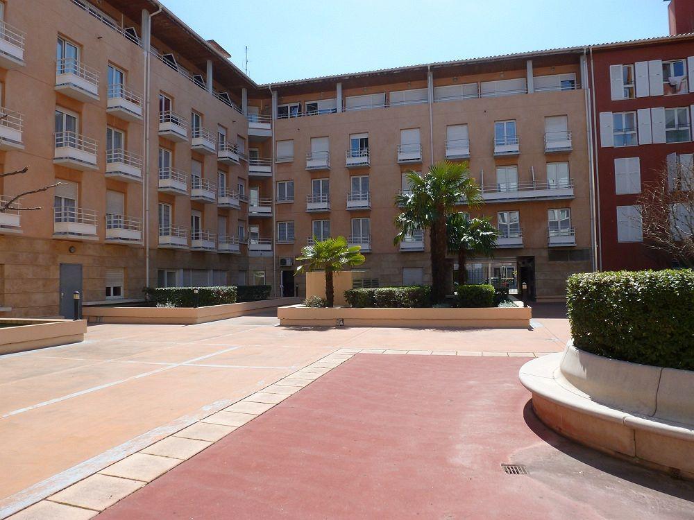 Sejours & Affaires Aix-En-Provence Mirabeau Aparthotel Екстериор снимка